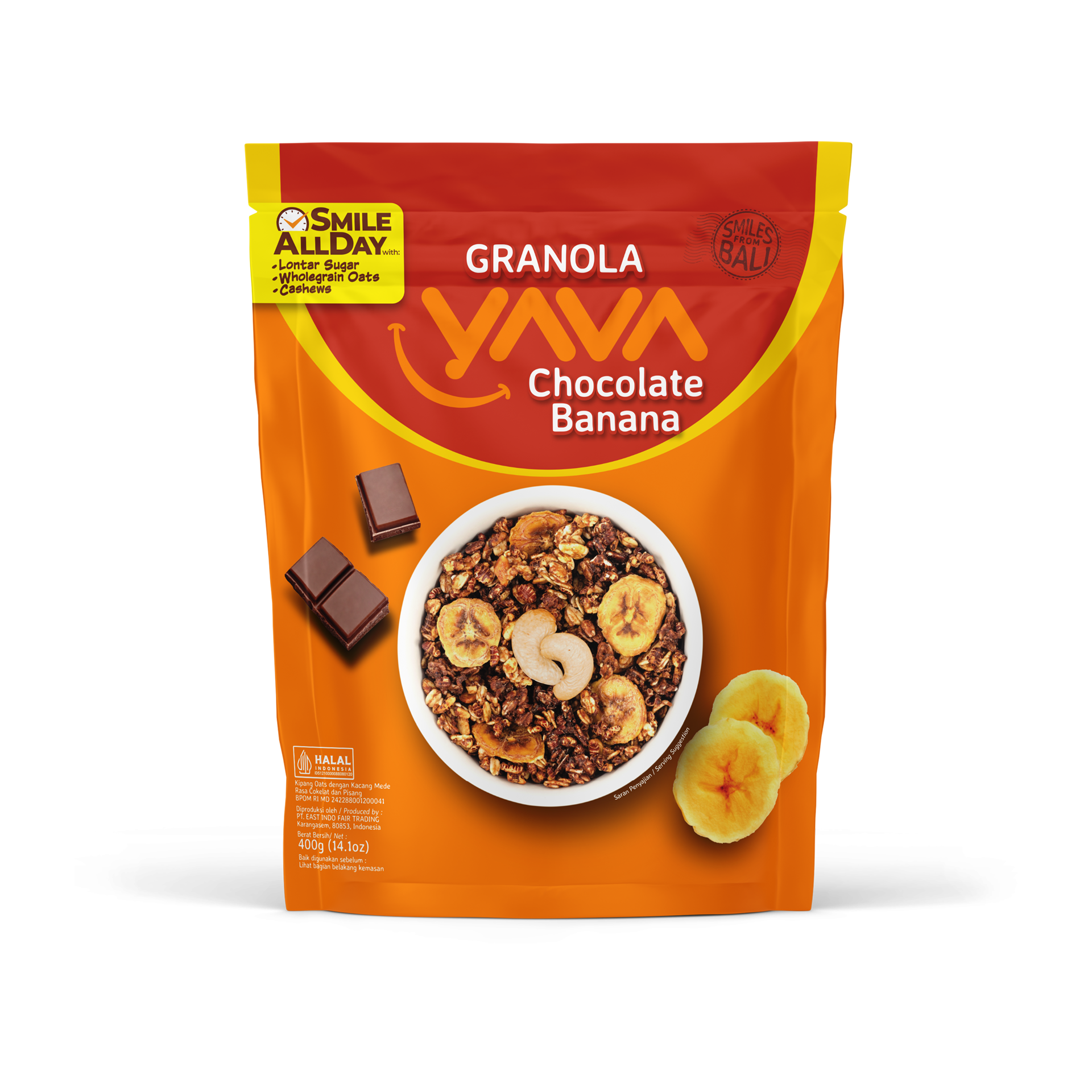 Granola YAVA rasa Chocolate Banana dengan cokelat, pisang, dan kacang mete.